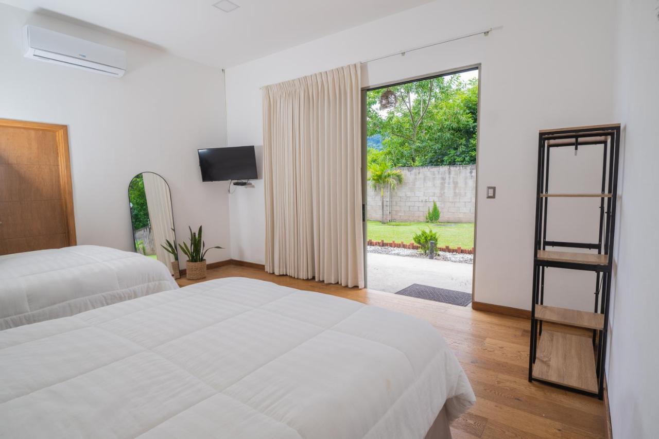 Equinoccio Hotel Santa Ana Eksteriør billede